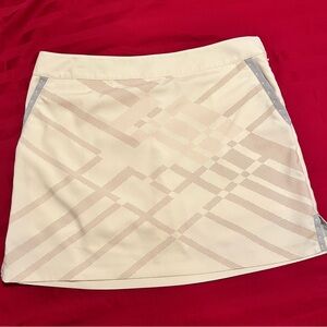 Izod XFG Stretch Golf Skort Skirt Women’s Size 14 Beige Embellished Athletic
